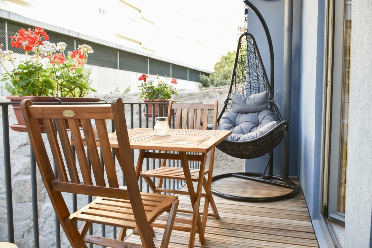 Apartment Peaceful & Cozy W/ Balcony *